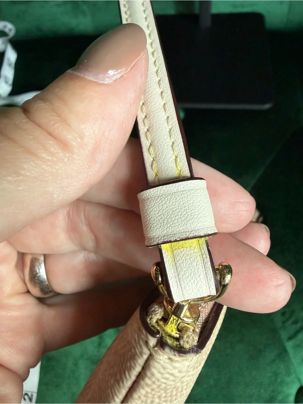 Coach Signature Canvas Corner Zip Wristlet Sand Chalk CW854